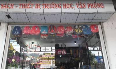 Nhà sách Nguyễn Tất Thành